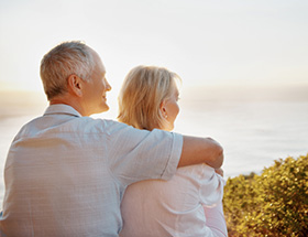 couple seniors en vacances